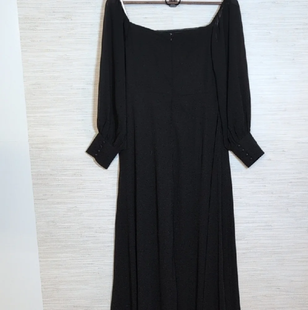 Lulu's Black Feel The Romance Off-Shoulder Maxi Dress Long Sleeve NWT Medium - Picture 7 of 10